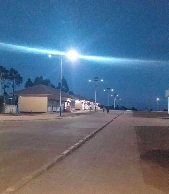 白水县非洲科特迪瓦太阳能路灯工程